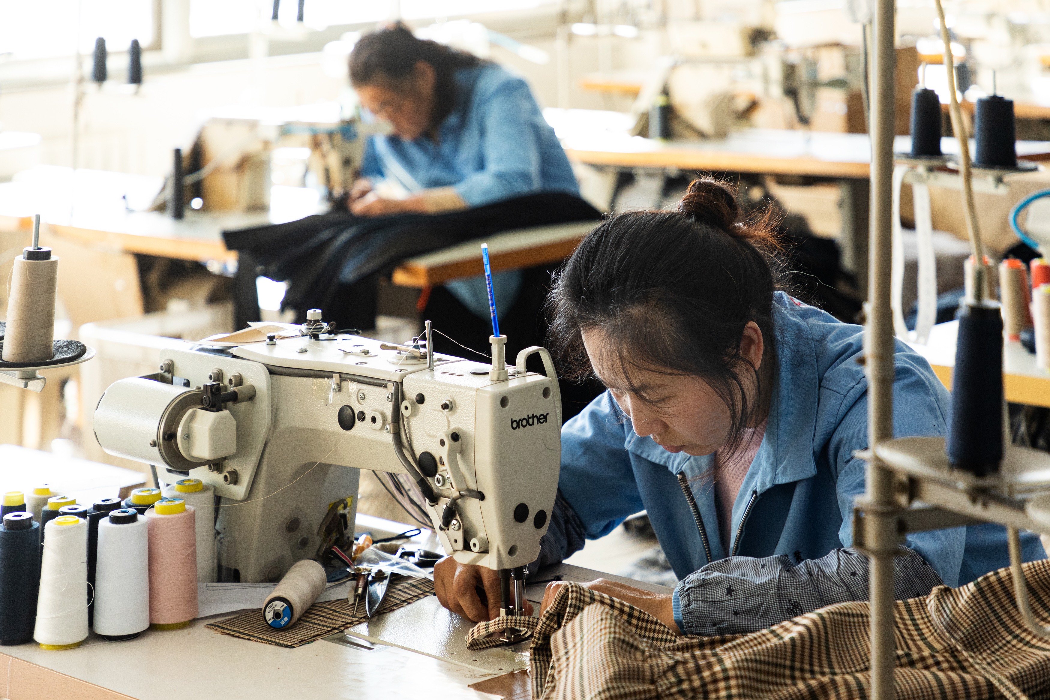 中国アパレル生産の縫製工場